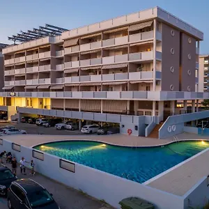 residence-itaca.hotelinveneto.com/
