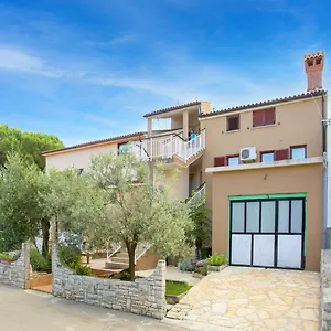 apartments-armando.in-istria.net/